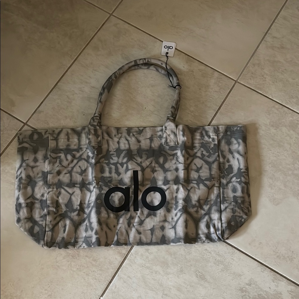 ALO Yoga Gray Women's Tote Bag